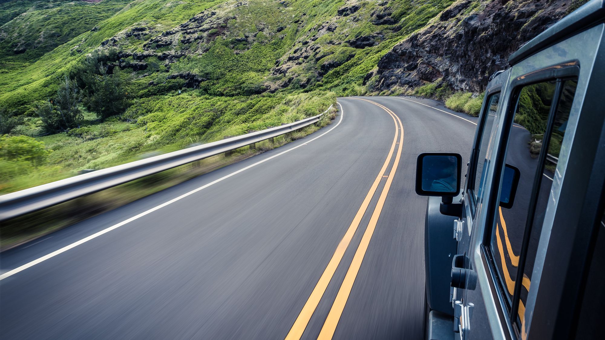 car-traveling-along-winding-road--maui--hawaii--america--usa-737142515-9d7096b173654472968075d805273c8f.jpg